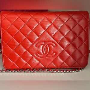 CHANEL Red Quilted Leather Wallet on Chain